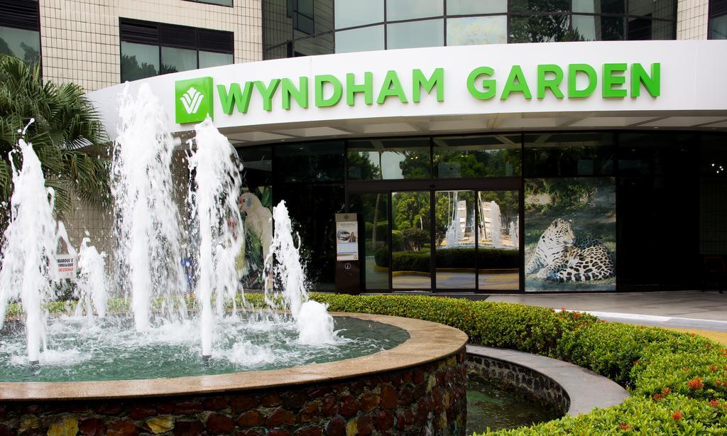 מלון Wyndham Garden מנאוס מראה חיצוני תמונה